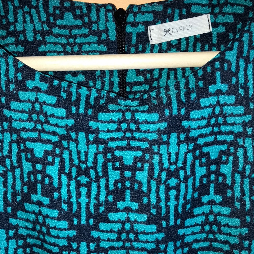 Patterned Long Sleeve Mini Dress - Picture 3 of 6